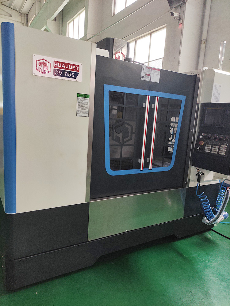 加工中心1.jpg 加工中心1.jpg